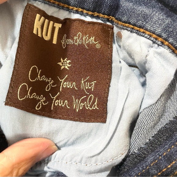 KUT From The Kloth Jeans  Mid Rise Boyfriend  Blue Denim SZ 6  EUC - Picture 6 of 14